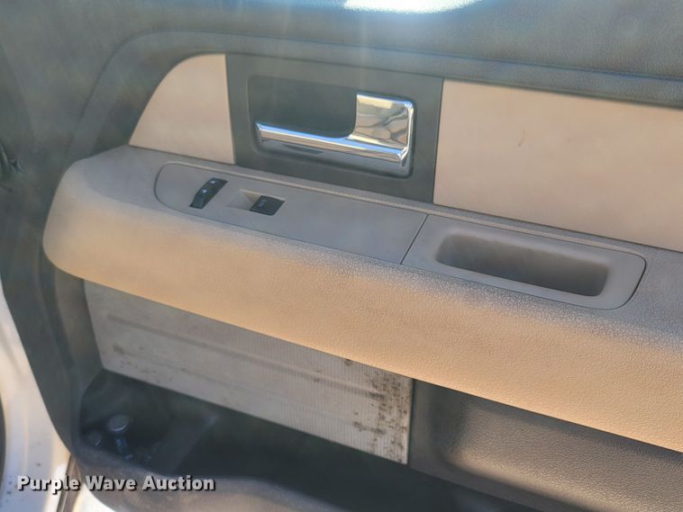 image for item LM9697 2013 Ford F150  SuperCrew pickup truck