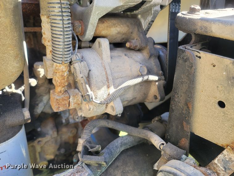 image for item LM9703 2002 Freightliner FL70  truck cab and chassis