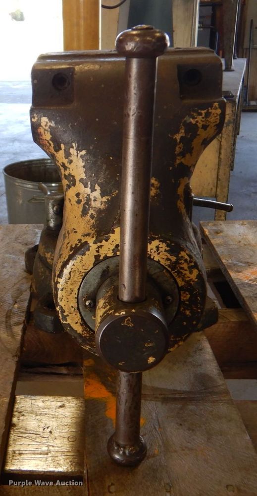 image for item LS9846 Wilton  6" vise