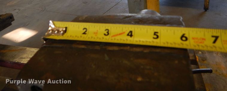 image for item LS9846 Wilton  6" vise