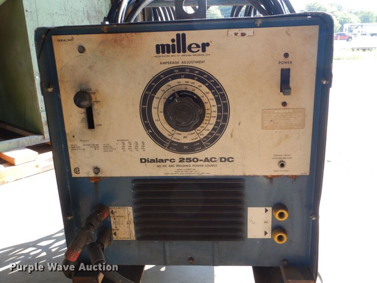 image for item LS9847 Miller Dialarc 250-AC/DC  welder
