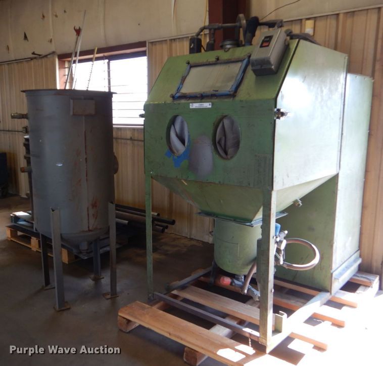 image for item LS9852 Kelco  sandblasting cabinet