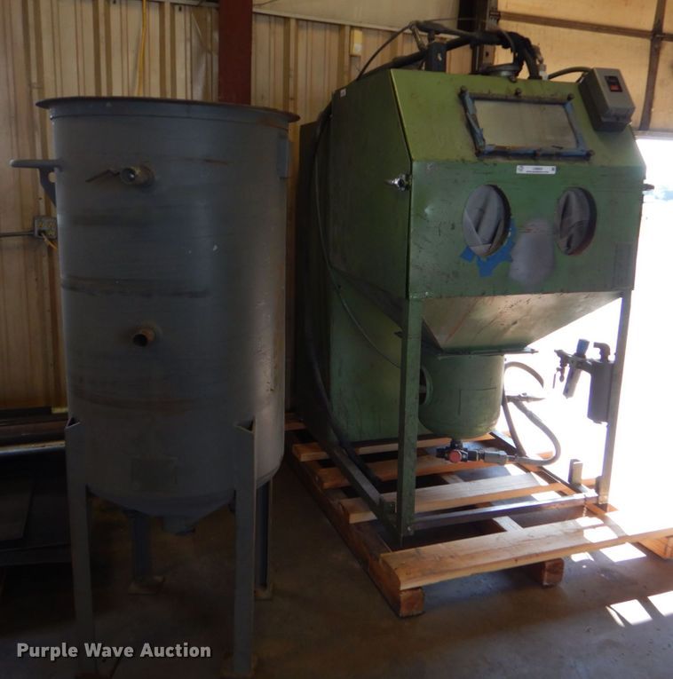 image for item LS9852 Kelco  sandblasting cabinet