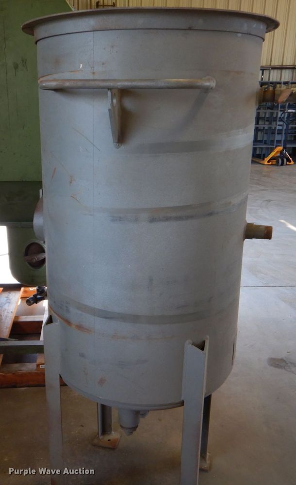 image for item LS9852 Kelco  sandblasting cabinet