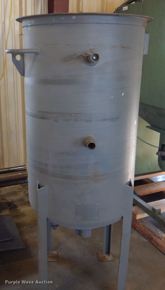 image for item LS9852 Kelco  sandblasting cabinet