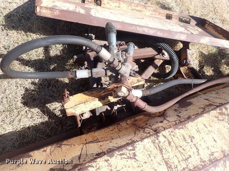 image for item LU9494 MB  skid steer broom