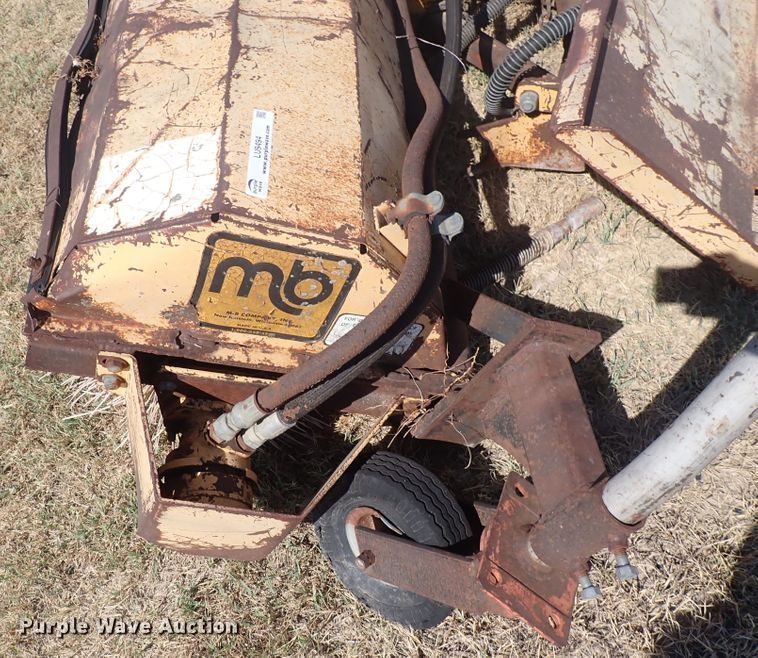 image for item LU9494 MB  skid steer broom