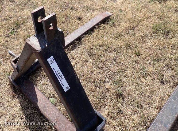 image for item LU9495 Hay forks