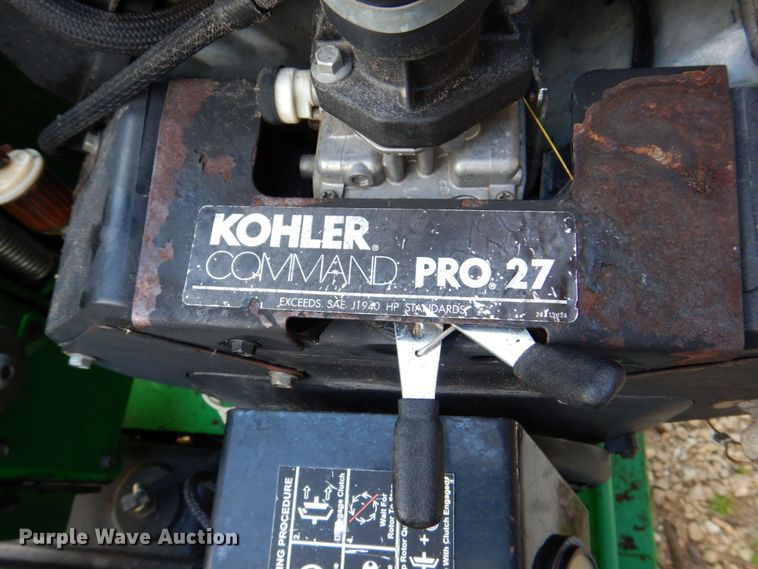 image for item MF9220 2012 Vermeer BC600XL  wood chipper