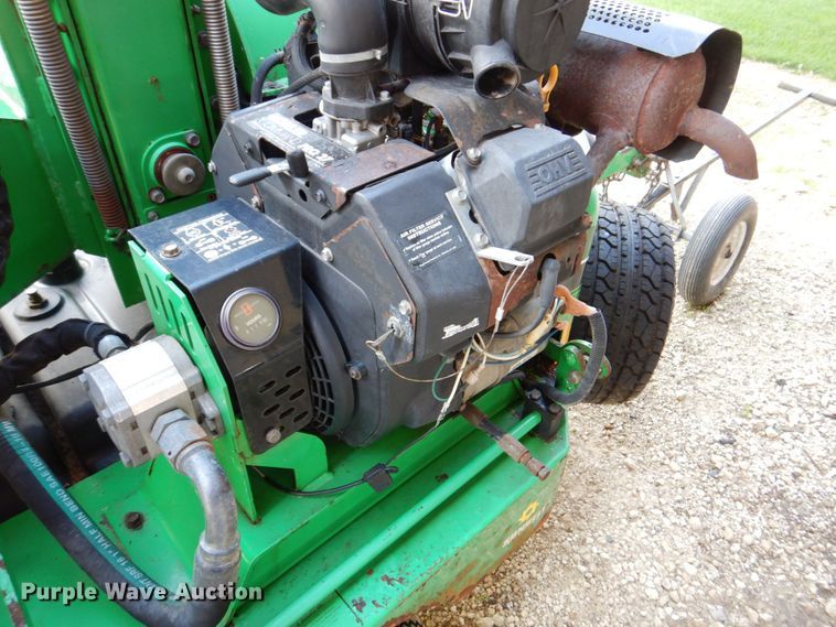 image for item MF9220 2012 Vermeer BC600XL  wood chipper