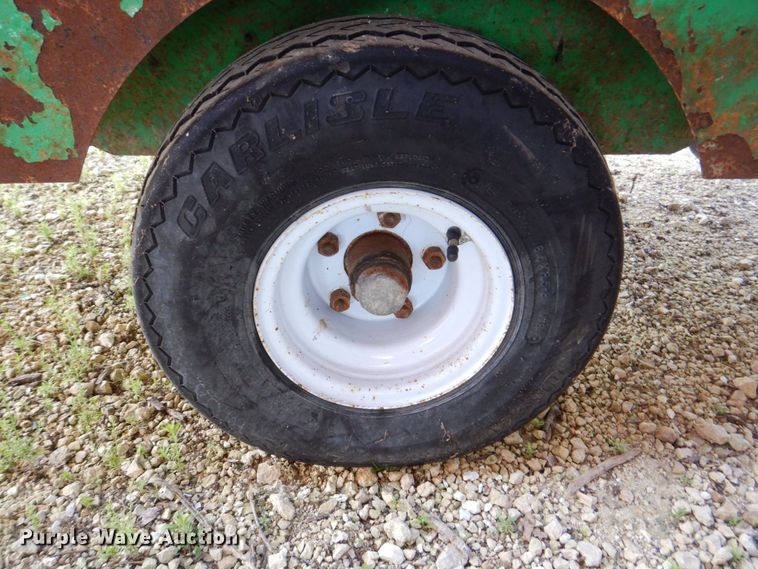 image for item MF9220 2012 Vermeer BC600XL  wood chipper