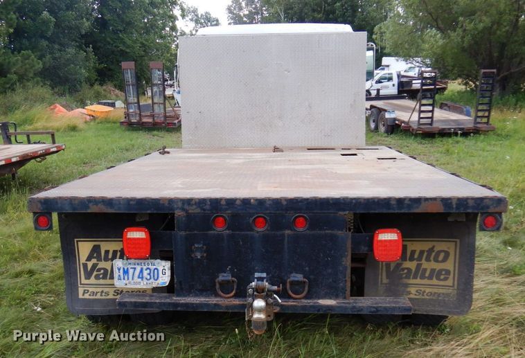 image for item MF9762 1997 Freightliner FL50  flatbed truck