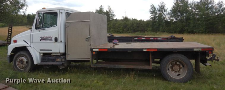 image for item MF9762 1997 Freightliner FL50  flatbed truck