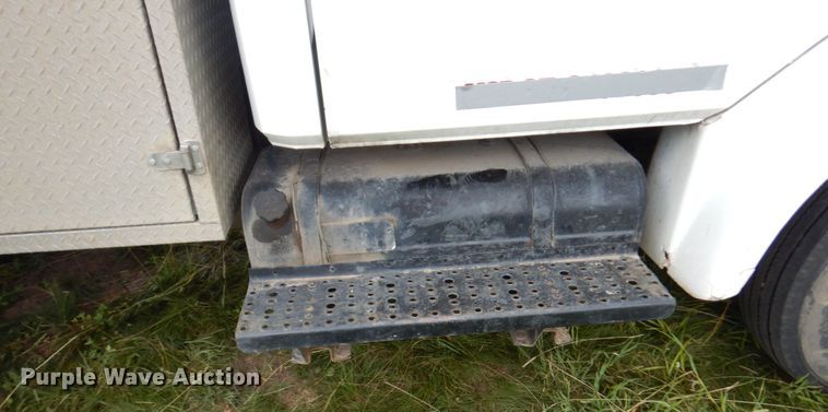 image for item MF9762 1997 Freightliner FL50  flatbed truck