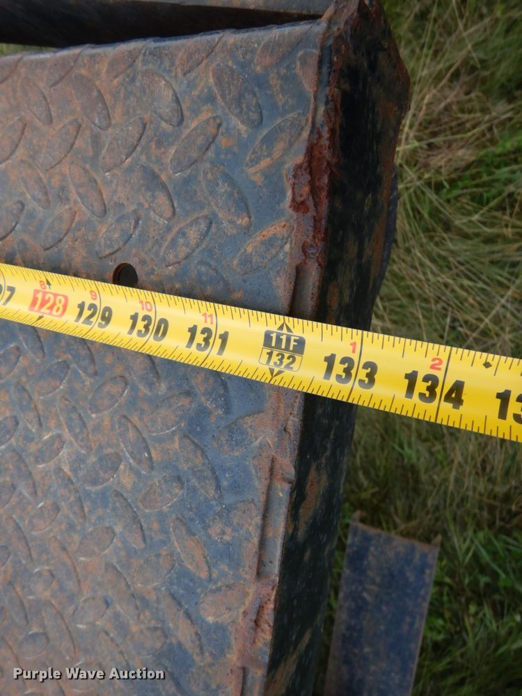 image for item MF9762 1997 Freightliner FL50  flatbed truck