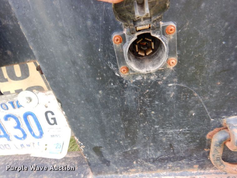 image for item MF9762 1997 Freightliner FL50  flatbed truck