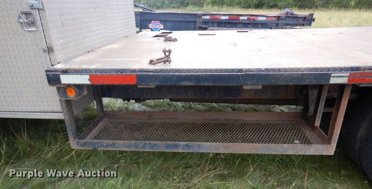 image for item MF9762 1997 Freightliner FL50  flatbed truck