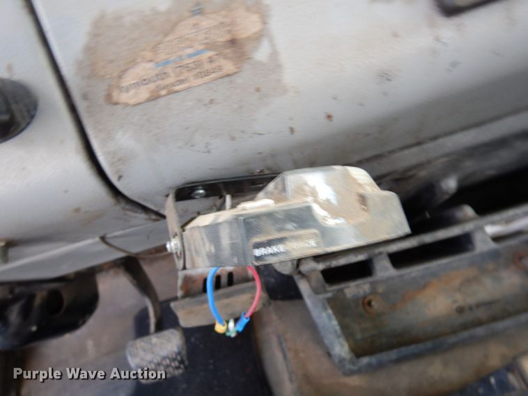 image for item MF9762 1997 Freightliner FL50  flatbed truck