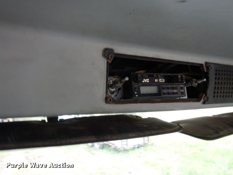 image for item MF9762 1997 Freightliner FL50  flatbed truck