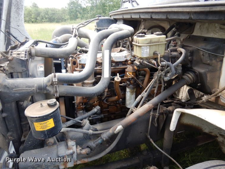 image for item MF9762 1997 Freightliner FL50  flatbed truck