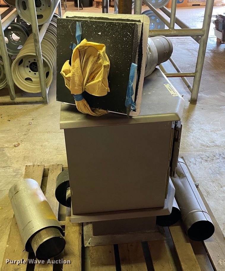 Country Comfort CC200 wood burning stove in Cushing, OK | Item MJ9073 sold  | Purple Wave