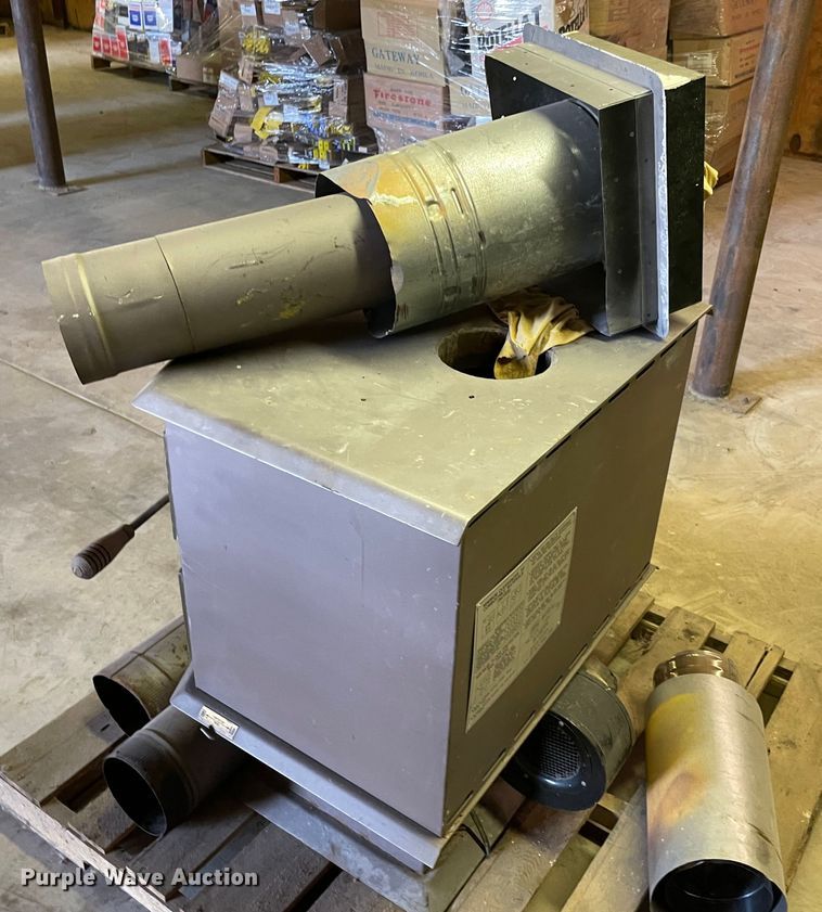 Country Comfort CC200 wood burning stove in Cushing, OK | Item MJ9073 sold  | Purple Wave