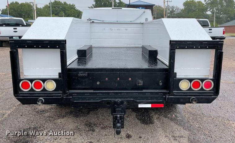 image for item MJ9085 2015 Ford F550 Super Duty  utility / service truck