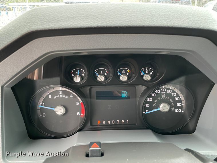 image for item MJ9085 2015 Ford F550 Super Duty  utility / service truck