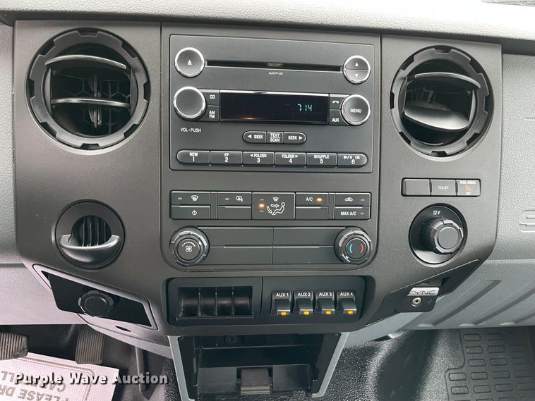 image for item MJ9085 2015 Ford F550 Super Duty  utility / service truck