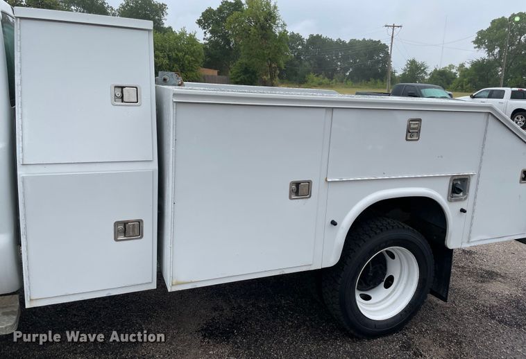 image for item MJ9085 2015 Ford F550 Super Duty  utility / service truck