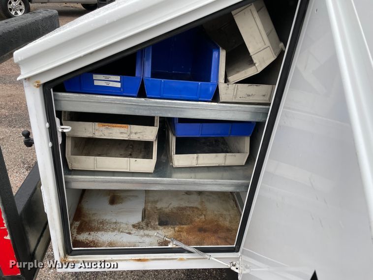 image for item MJ9085 2015 Ford F550 Super Duty  utility / service truck