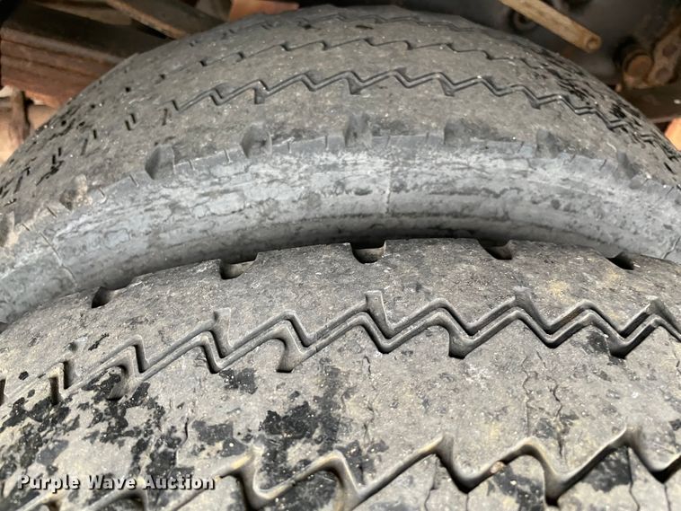 image for item MJ9085 2015 Ford F550 Super Duty  utility / service truck