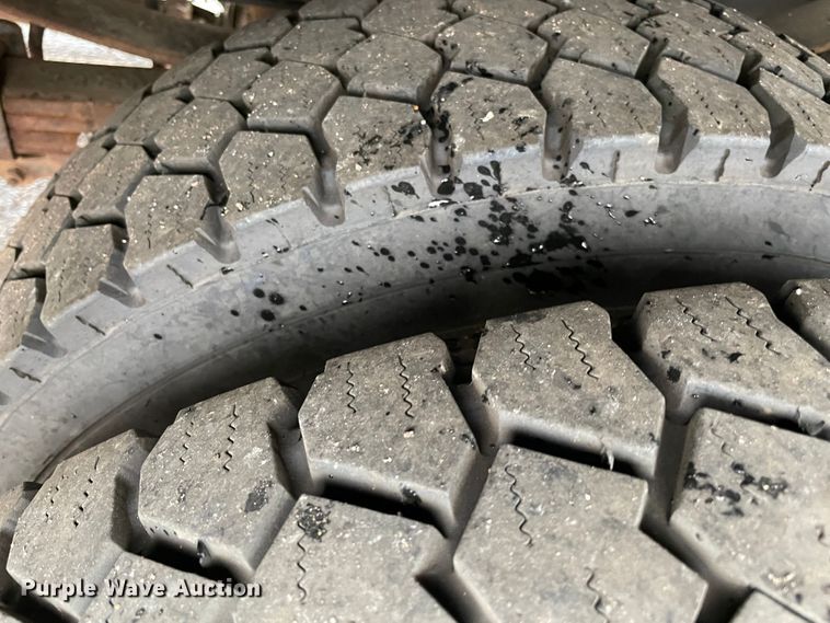 image for item MJ9085 2015 Ford F550 Super Duty  utility / service truck