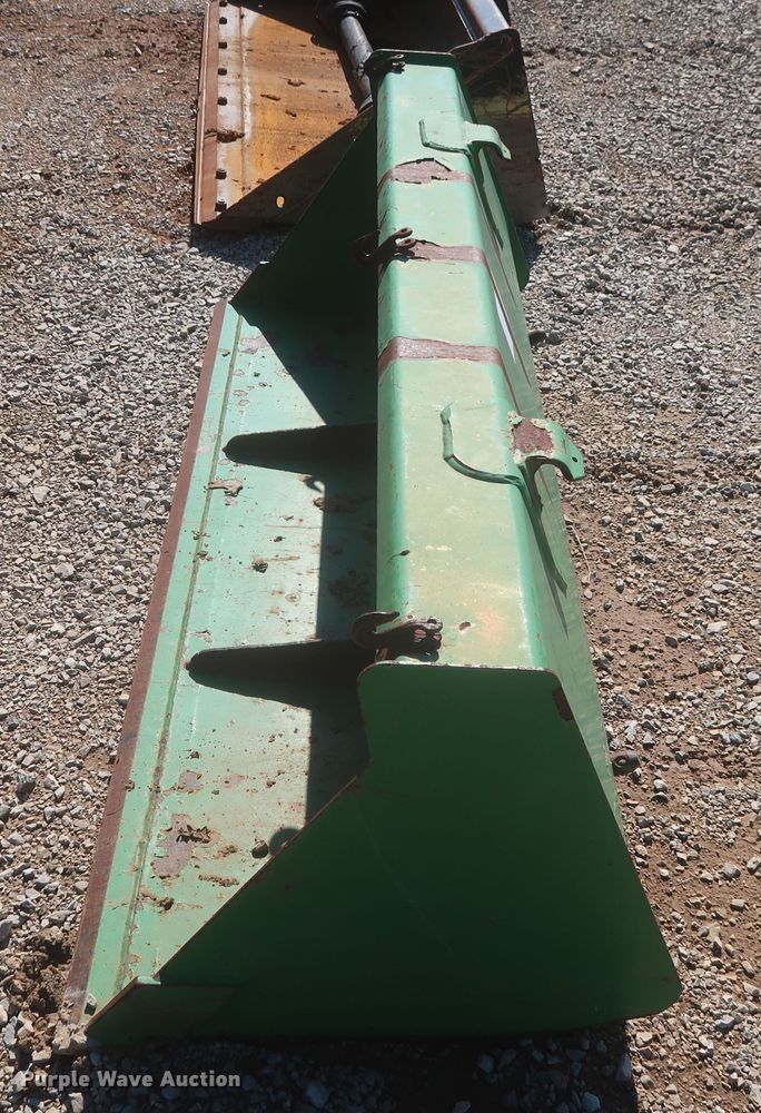 John Deere tractor loader bucket in Ardmore, OK Item MJ9120 sold Purple Wave