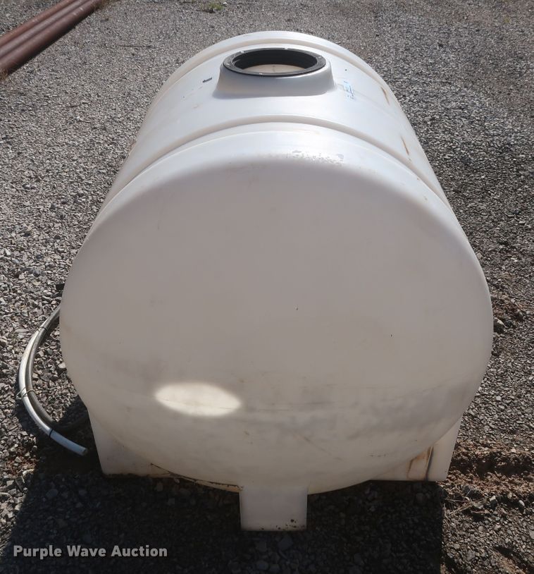 image for item MJ9127 Poly tank