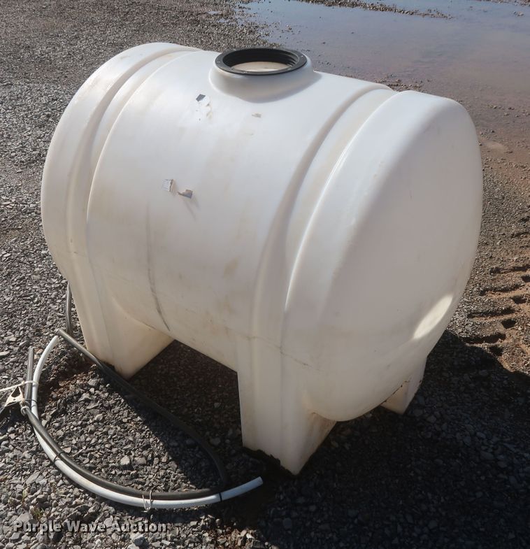 image for item MJ9127 Poly tank