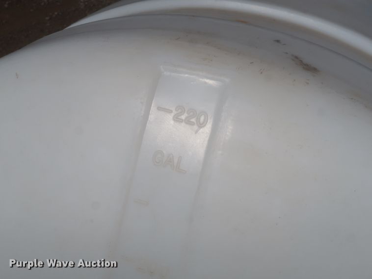 image for item MJ9127 Poly tank