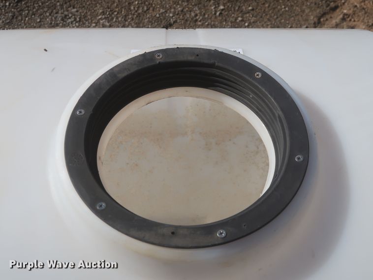 image for item MJ9127 Poly tank