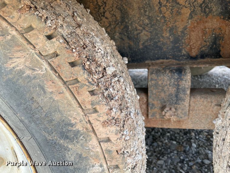 image for item MJ9152 2012 PJ Trailers  equipment trailer