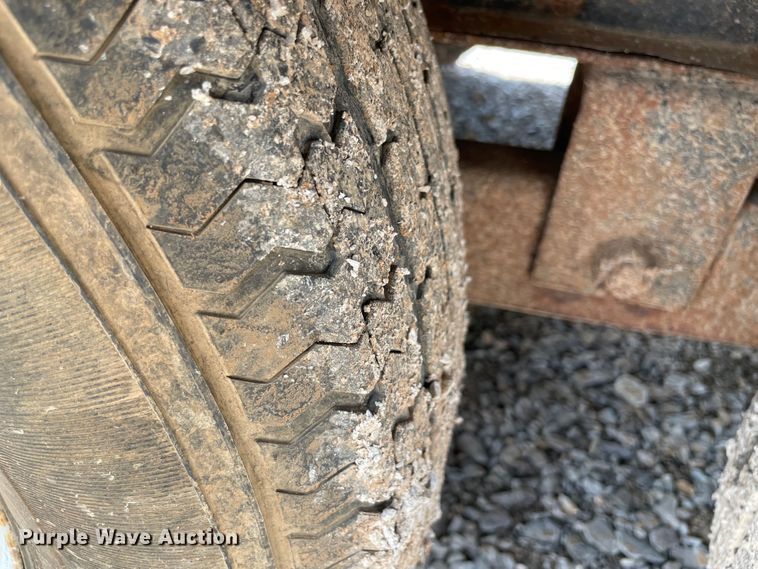 image for item MJ9152 2012 PJ Trailers  equipment trailer