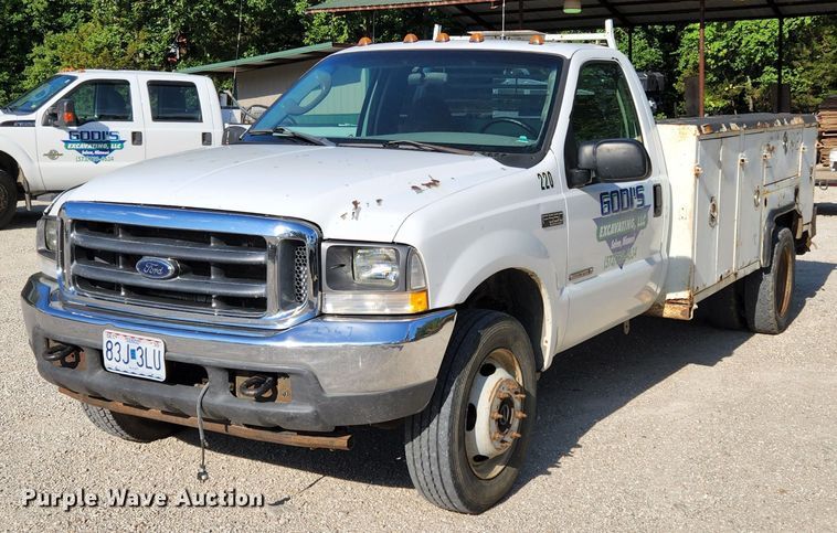 image for item MK9062 2003 Ford F550 Super Duty XL  utility / service truck