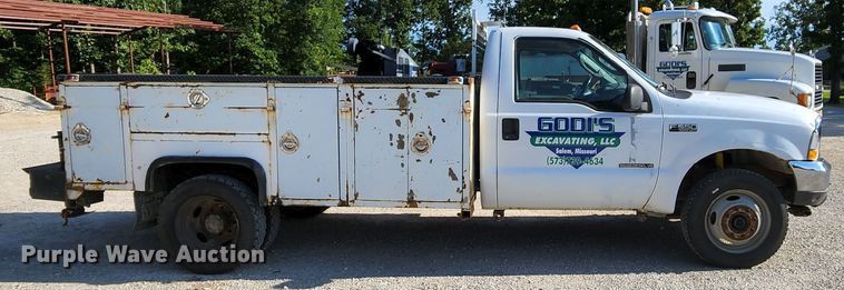 image for item MK9062 2003 Ford F550 Super Duty XL  utility / service truck