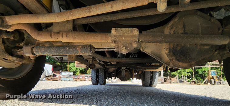 image for item MK9062 2003 Ford F550 Super Duty XL  utility / service truck