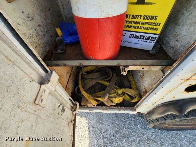 image for item MK9062 2003 Ford F550 Super Duty XL  utility / service truck