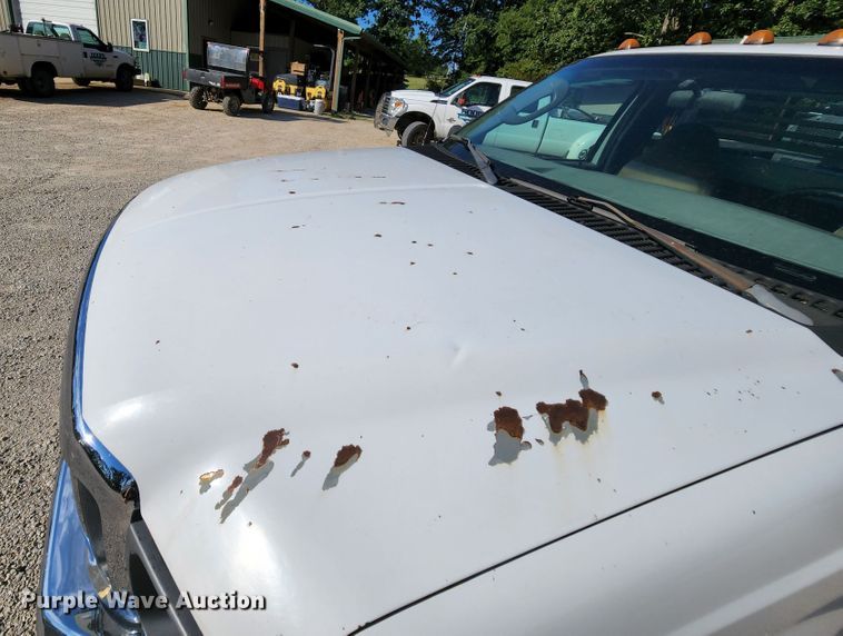 image for item MK9062 2003 Ford F550 Super Duty XL  utility / service truck