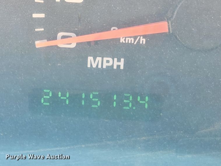 image for item MK9062 2003 Ford F550 Super Duty XL  utility / service truck