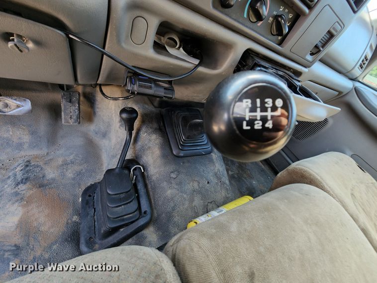 image for item MK9062 2003 Ford F550 Super Duty XL  utility / service truck