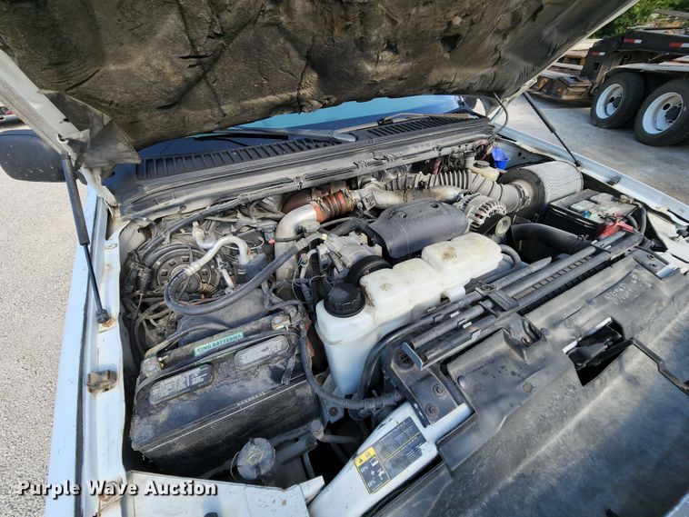 image for item MK9062 2003 Ford F550 Super Duty XL  utility / service truck