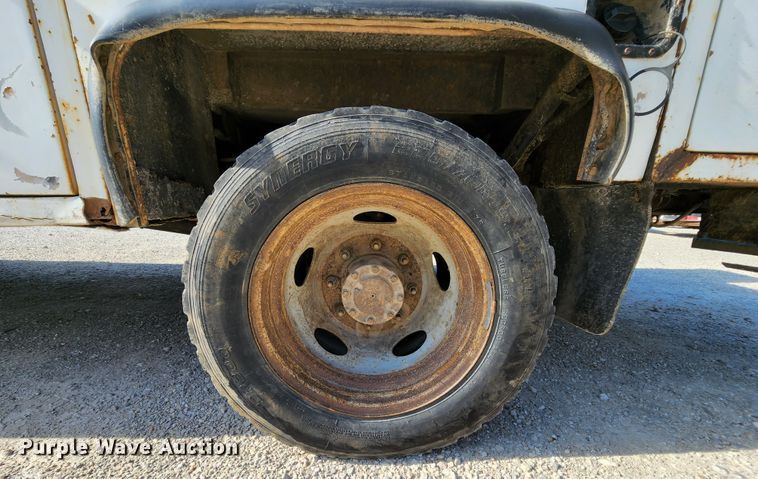 image for item MK9062 2003 Ford F550 Super Duty XL  utility / service truck