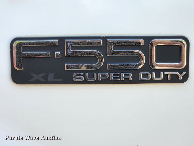 image for item MK9062 2003 Ford F550 Super Duty XL  utility / service truck